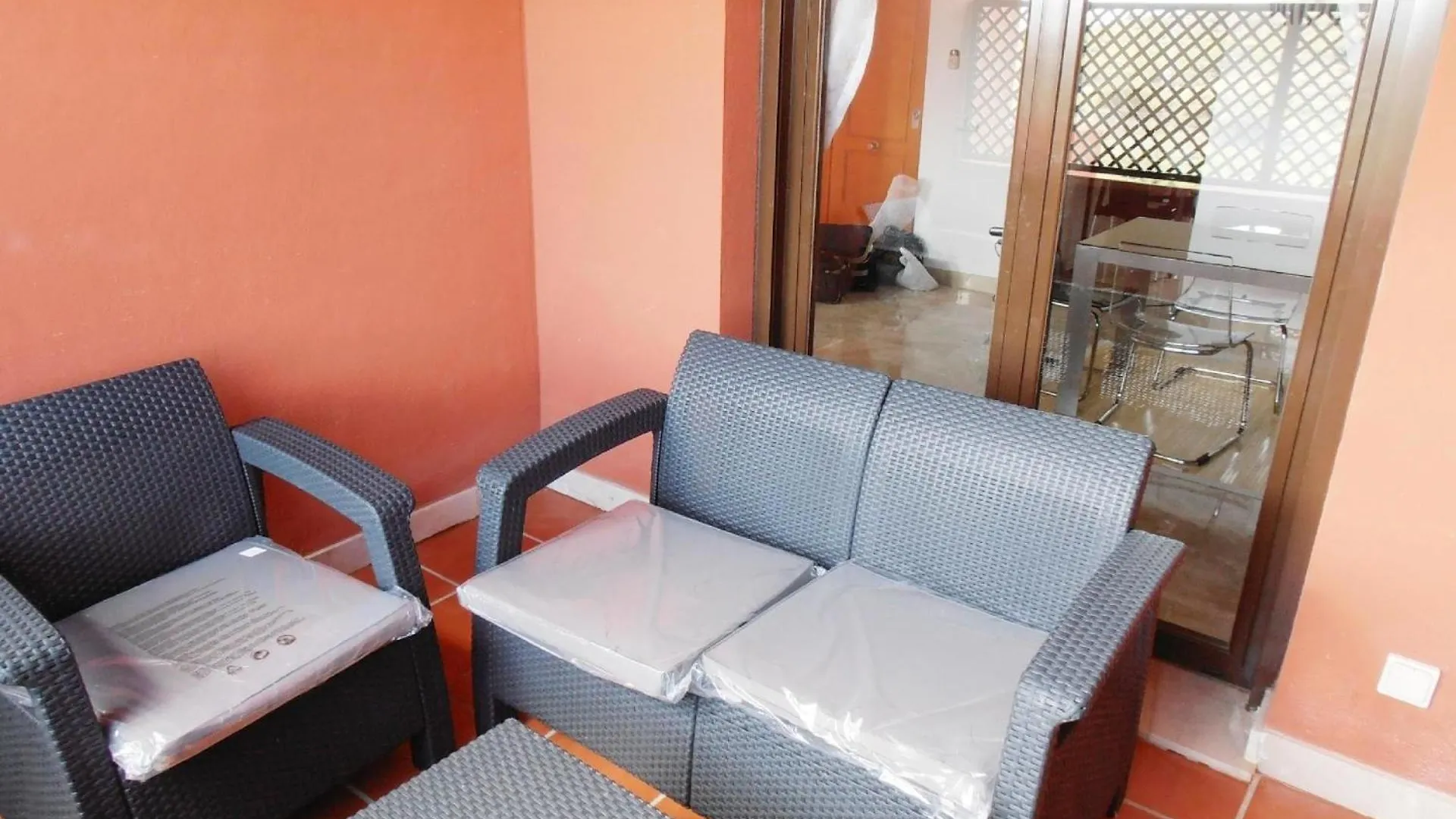 Appartamento Ferienwohnung Auf Drei Ebenen Mit Vier Terrassen, Wlan U Gemeinschaftspool Estepona Spagna