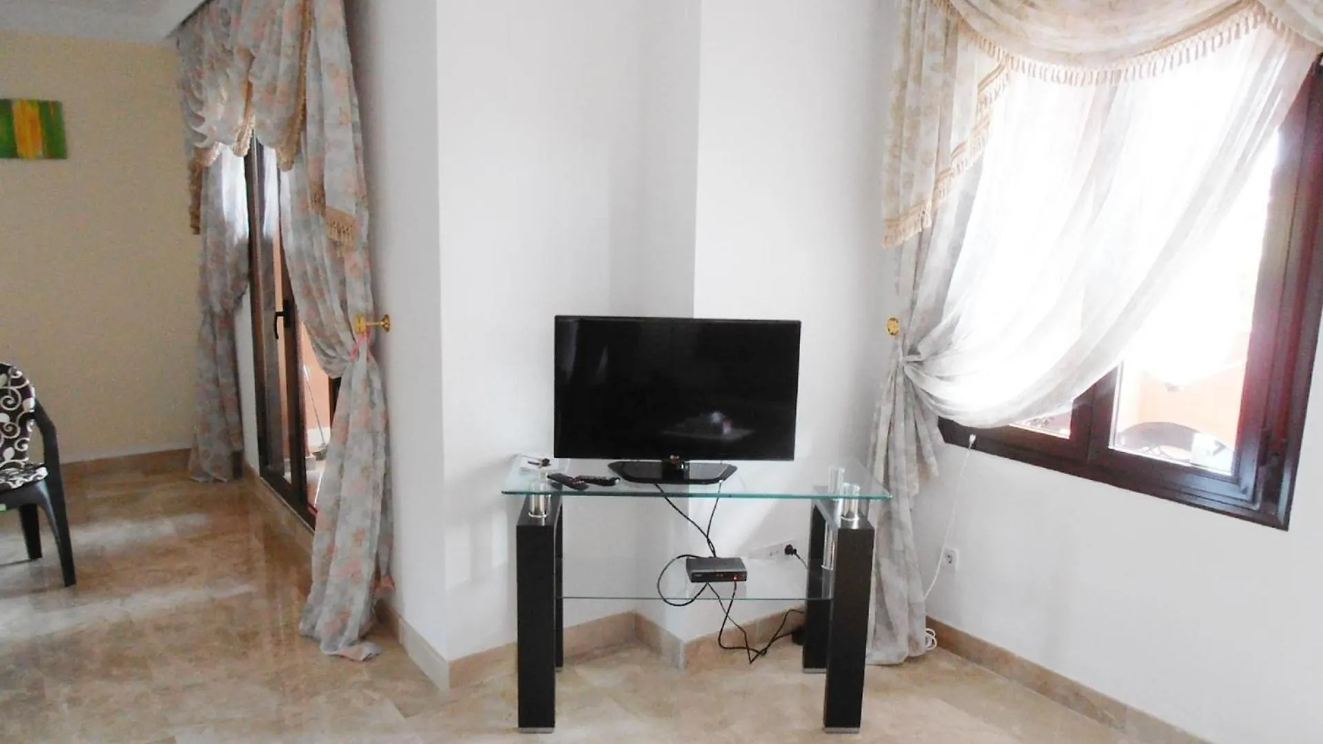 Appartamento Ferienwohnung Auf Drei Ebenen Mit Vier Terrassen, Wlan U Gemeinschaftspool Estepona