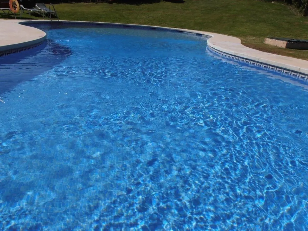 Ferienwohnung Auf Drei Ebenen Mit Vier Terrassen, Wlan U Gemeinschaftspool Estepona